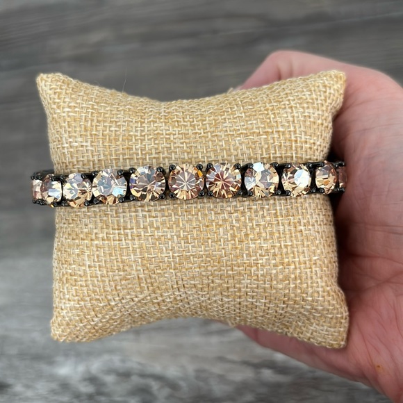 Impression Glow - Picture 1 of 1